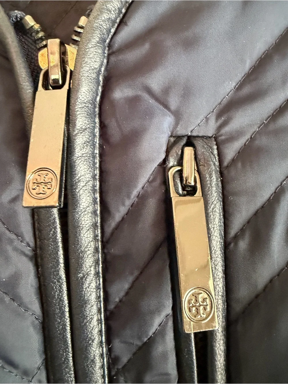 Tory Burch Hilary Quilted Tech Combo Bomber Jacket Navy Women's Size 0 Shaping
